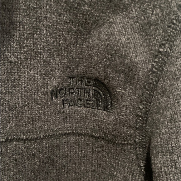 Boys XS (size 6) The North Face Kids Charcoal Fleece Jacket - Picture 2 of 6